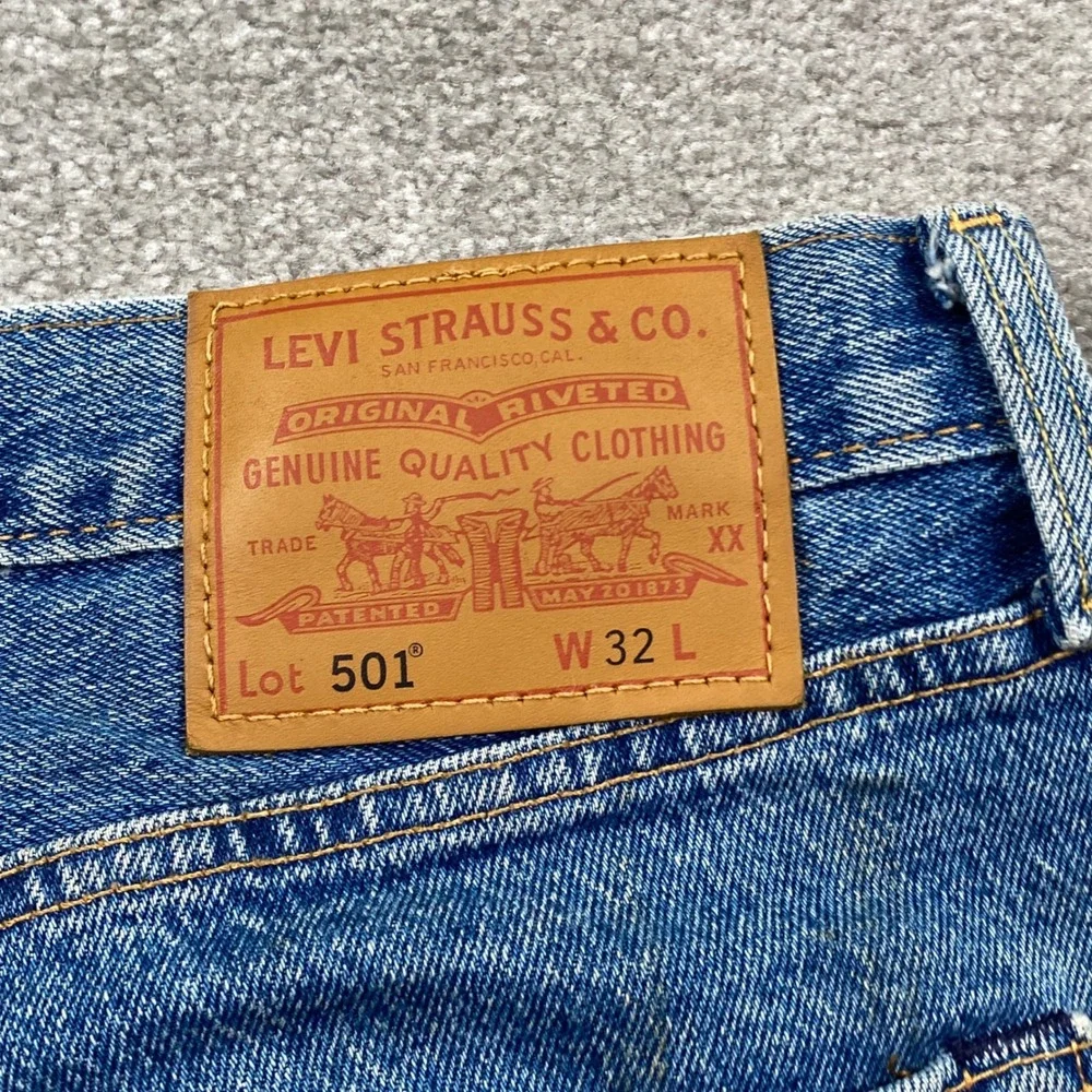 Levi's 501 Premium Denim Shorts Mens 32 Blue Original Fit Button Fly 24213